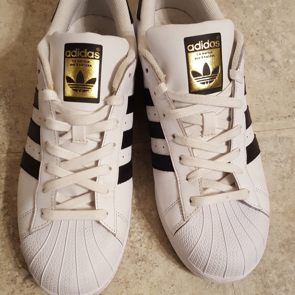 poshmark adidas superstar